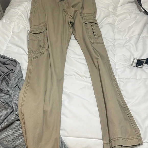 Need more space in the closet never worn gray pants don’t need them for work - Picture 2 of 3